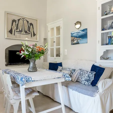 Dikaia 2 Apartment Symi